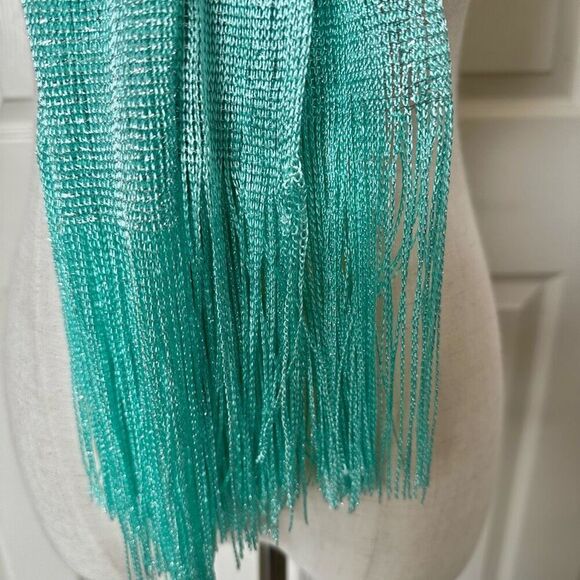 Green long fringe scarf - Picture 2 of 8